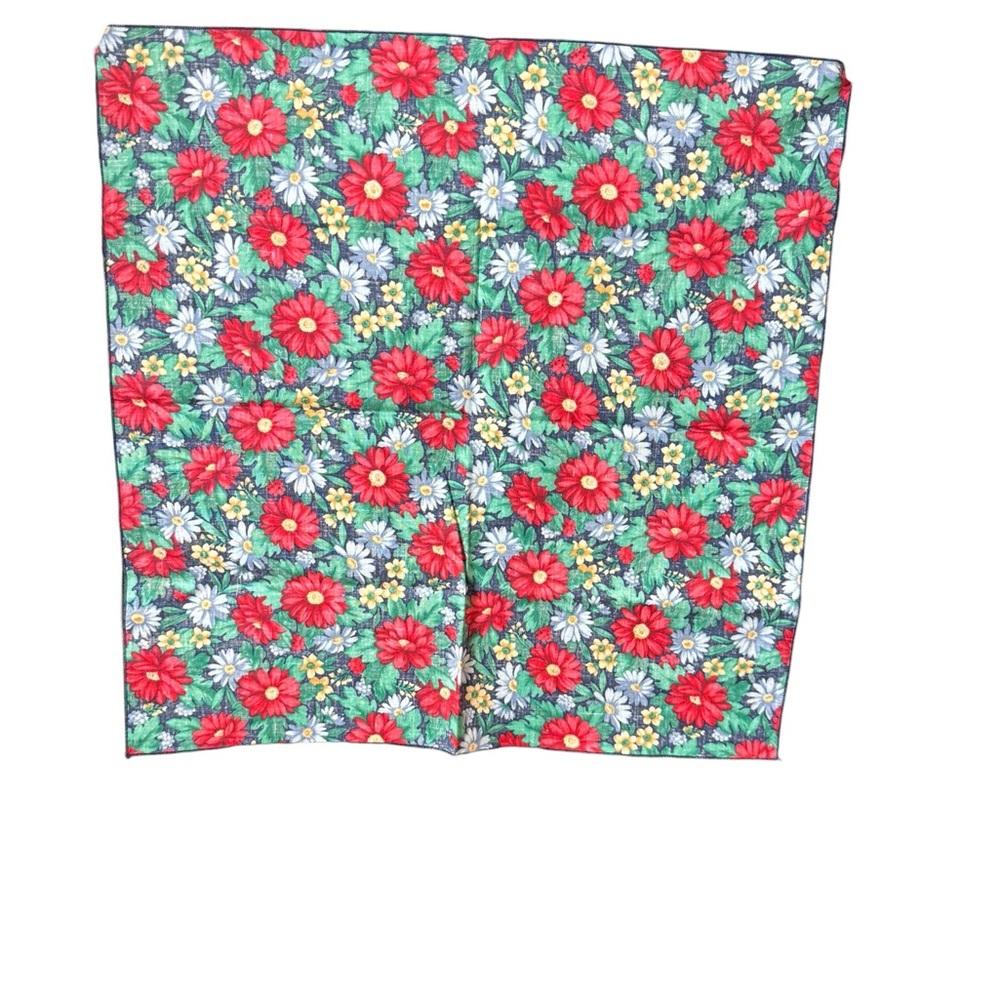 The Fold & The Beautiful Floral Dining Linen Set Tablecloth Runner Napkins - Picture 5 of 10